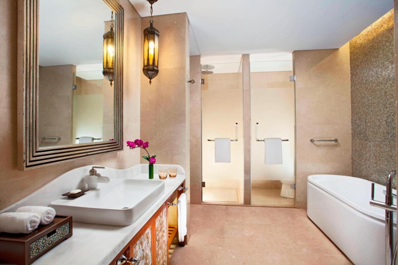 Sheraton Qingyuan Lion Lake Resort Buitenkant foto