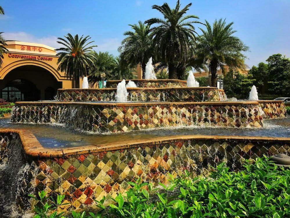 Sheraton Qingyuan Lion Lake Resort Buitenkant foto